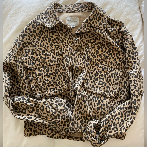 American Eagle Cropped Leopard Jacket Size Small - Picture 5 of 9